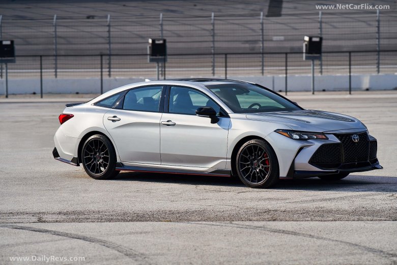 Toyota avalon trd 2021