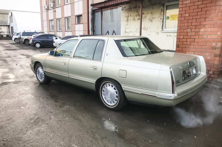 Кадиллак девиль 1999