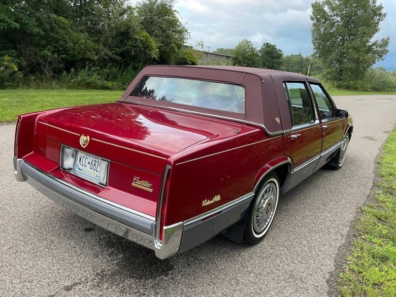 Cadillac deville 1973 седан