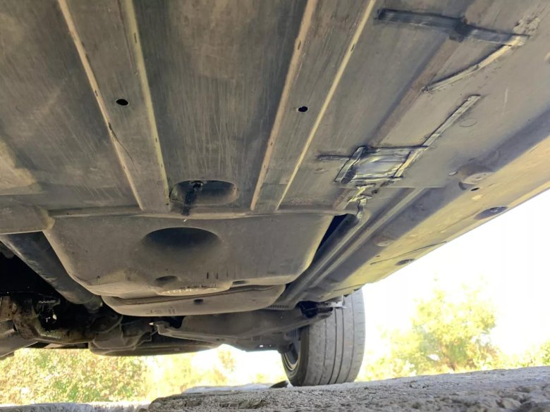 Защита днища бмв е60