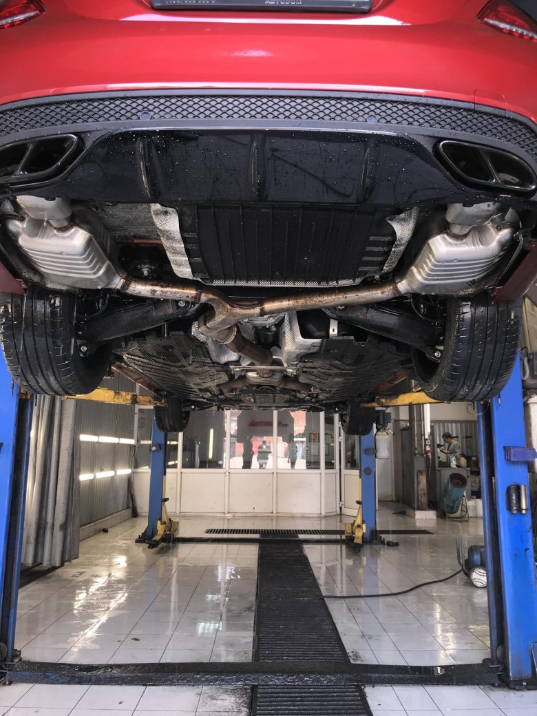 Мерседес cla c117 днище