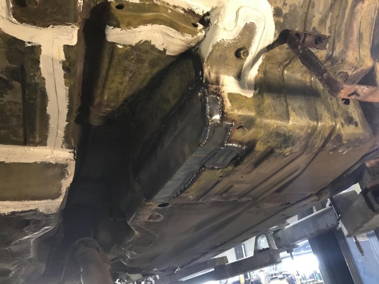 Днище мерседес w210