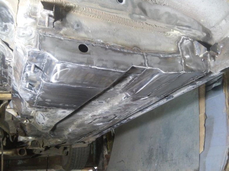 Днище мерседес w202