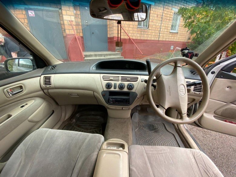 Тойота виста v50