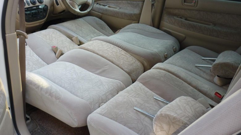 Toyota nadia 2001 салон