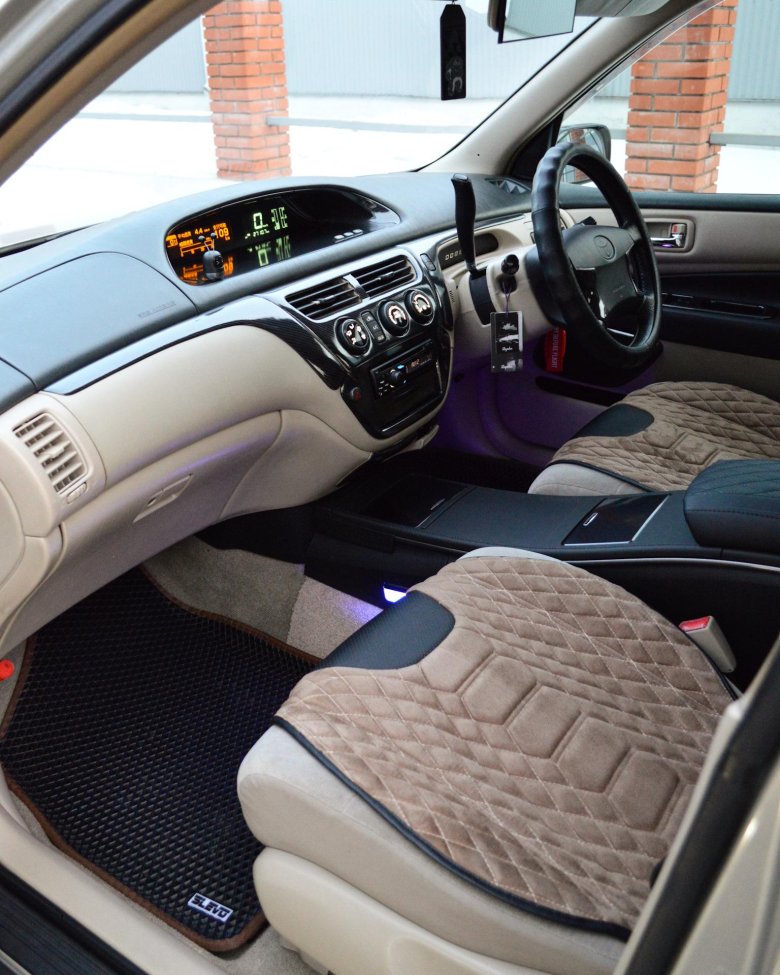 Toyota vista 50 салон