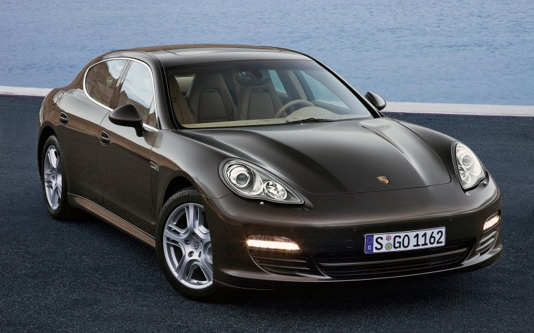 Порше панамера 3