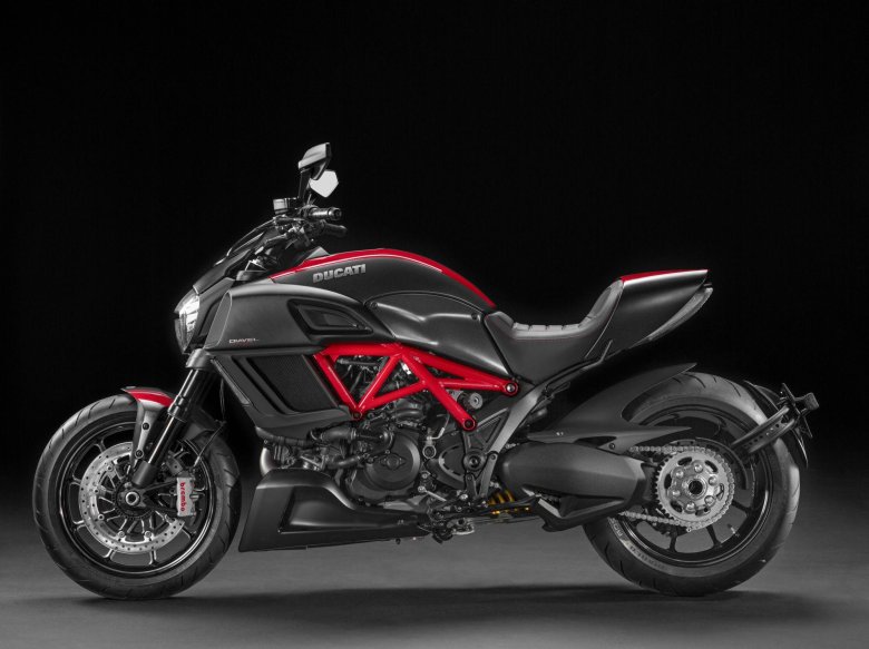 Ducati diavel carbon