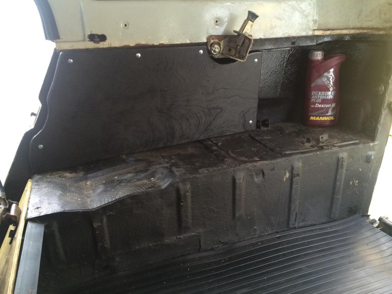 Уаз 469 багажник внутри