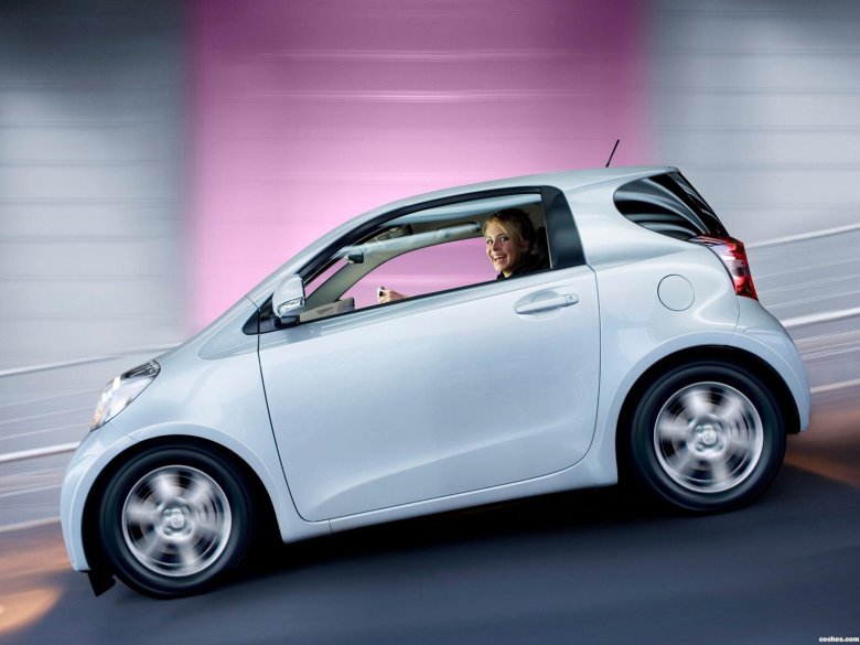 Toyota iq 2009