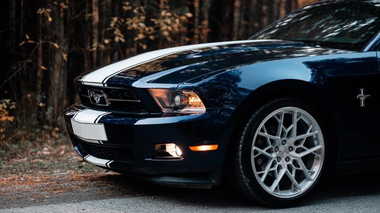Ford mustang v рестайлинг 2012