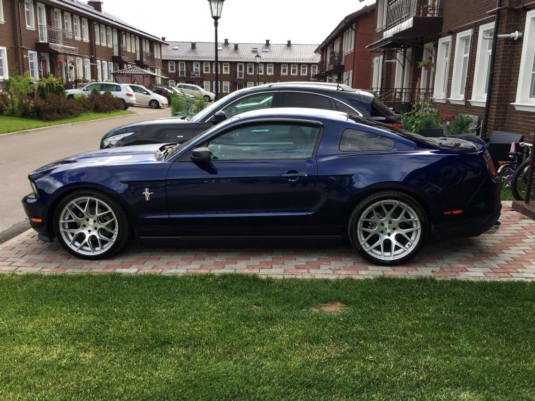 Форд мустанг 3.7 2011