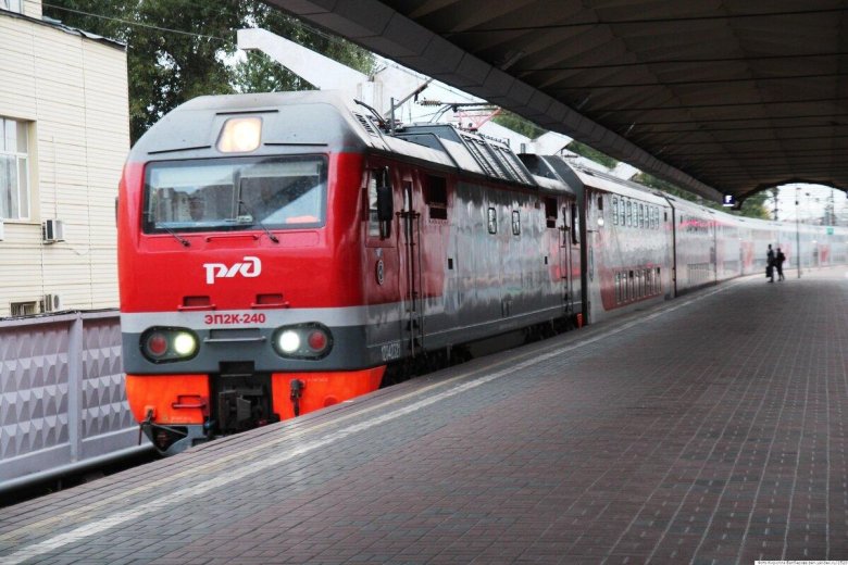Поезд эп2к