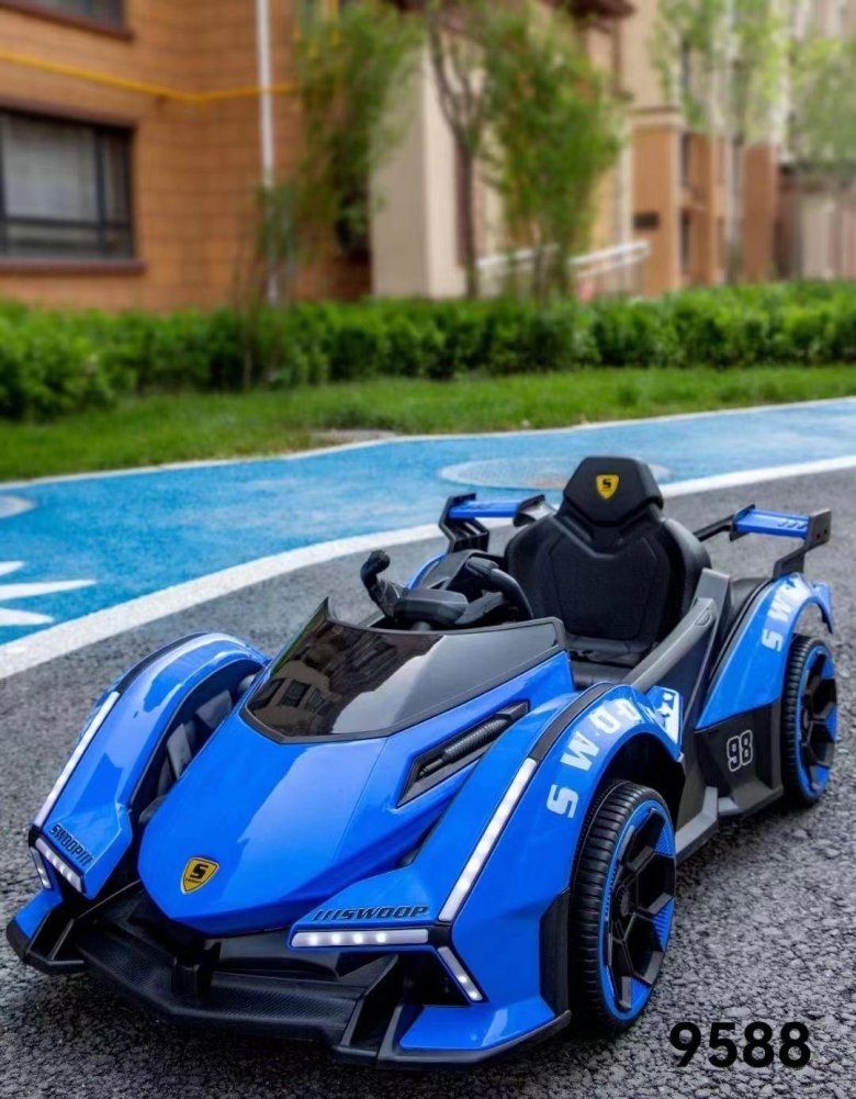 Электромобиль спорткар