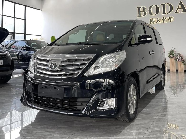 Toyota alphard 2012