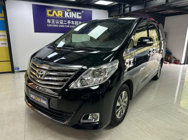 Toyota alphard ii 2012