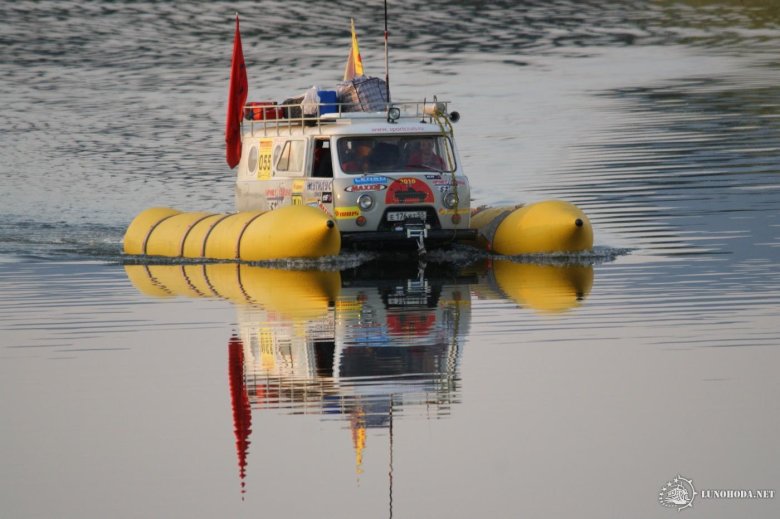 Плавающий уаз буханка