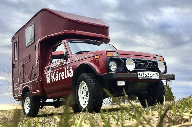 Lada niva camper
