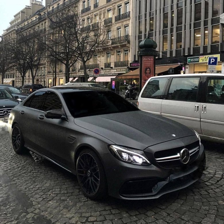 Мерседес бенц amg 63 черный