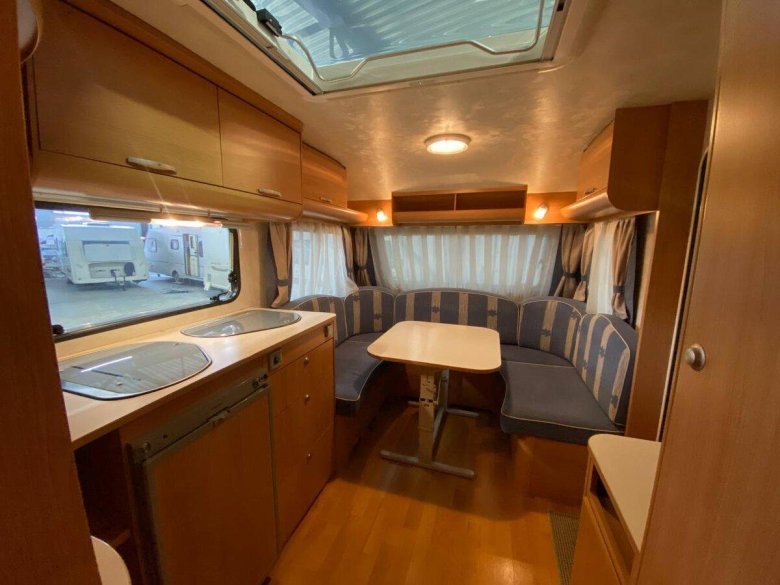 Кемпер прицеп