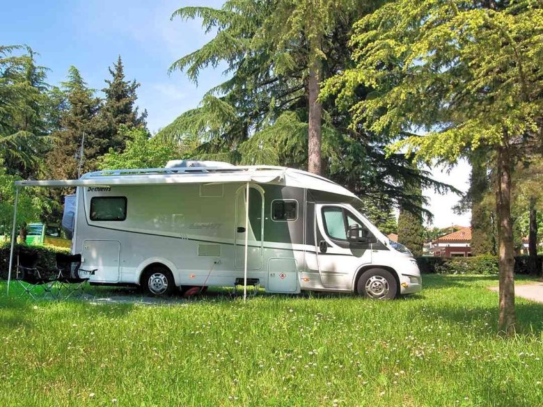 Автокемпинг автодом