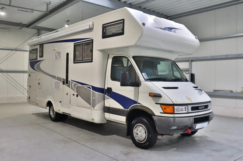 Альковный автодом