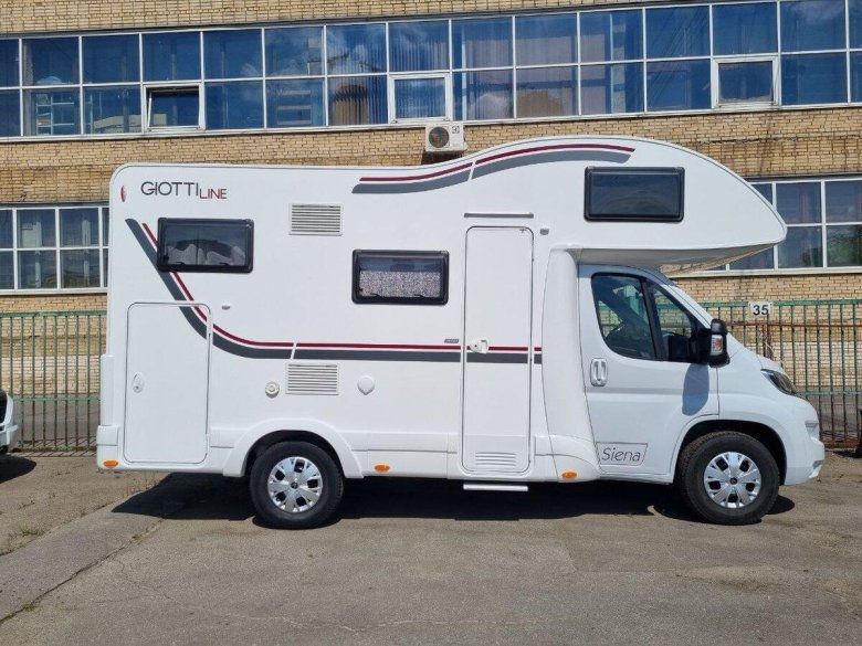 Альковный автодом