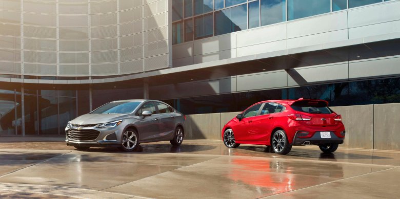 Chevrolet cruze 2018 хэтчбек
