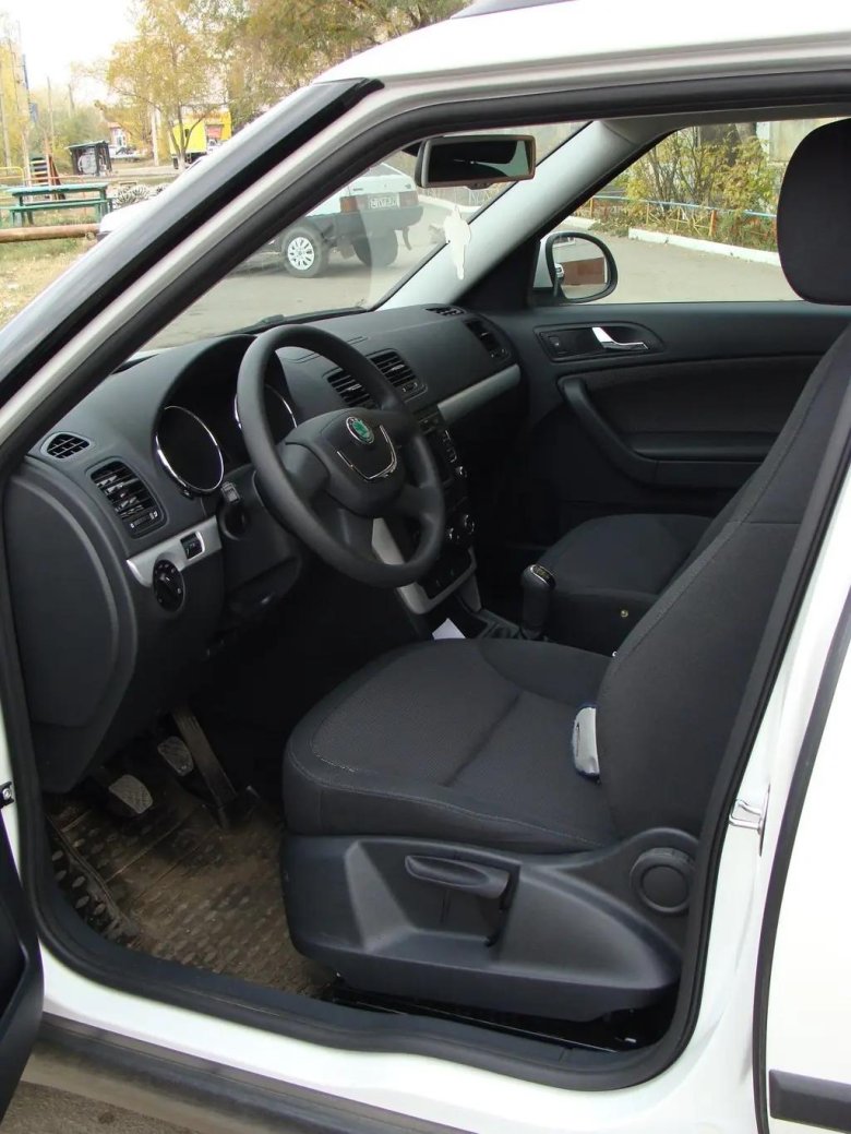 Шкода йети 2009 салон