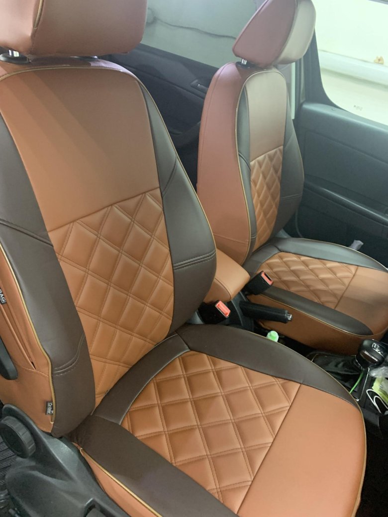 Чехлы кожа коричные шкода йети