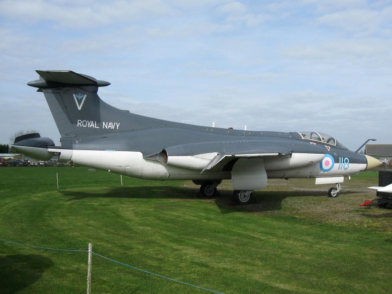 Blackburn b 103 buccaneer