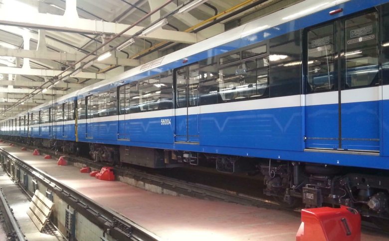 81-556 нева вагон