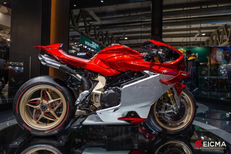 Mv agusta superveloce 1000