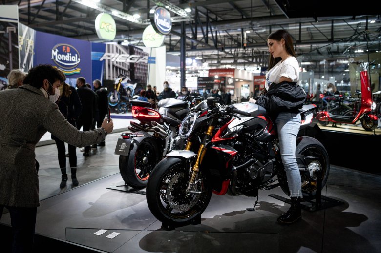 Mv agusta brutale 1000 serie oro