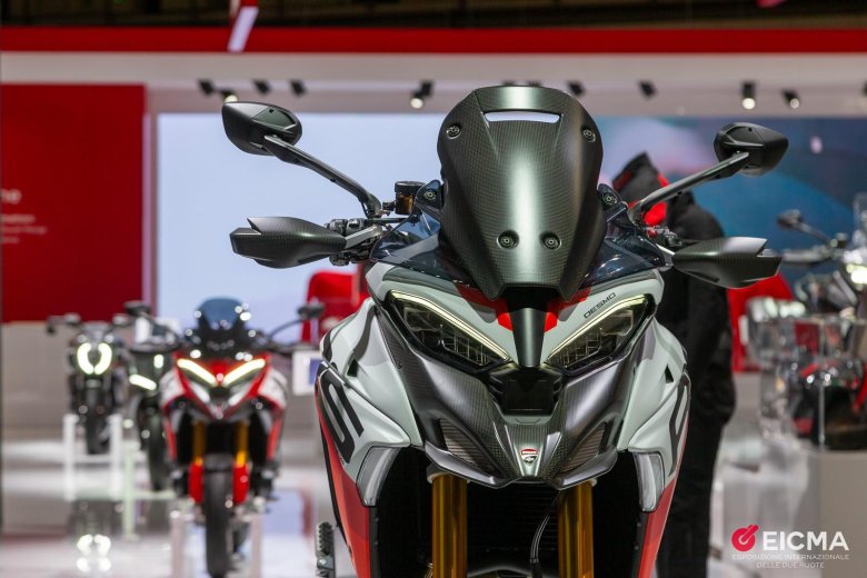 Мотоцикл спорт