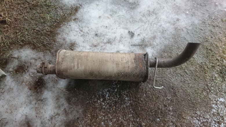 Задняя часть глушителя