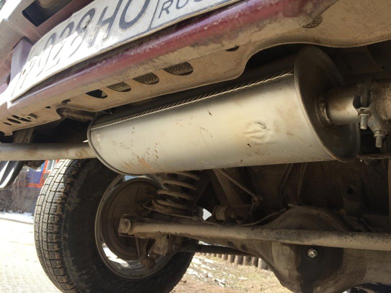 Нива шевроле 2004 выхлоп