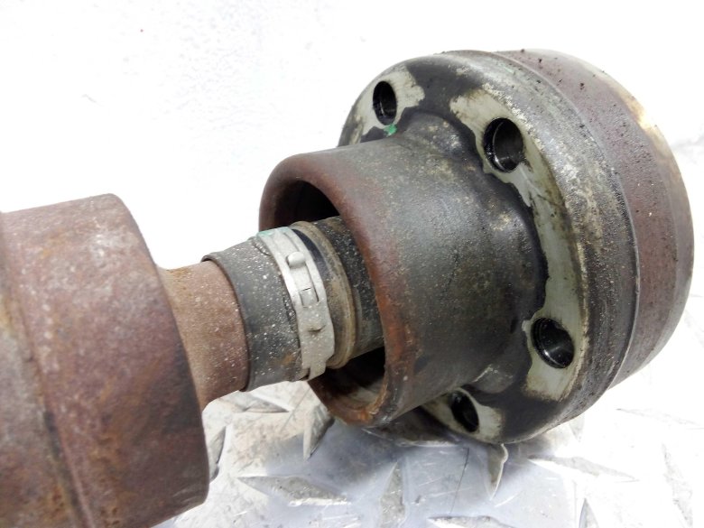 Карданный вал кардан