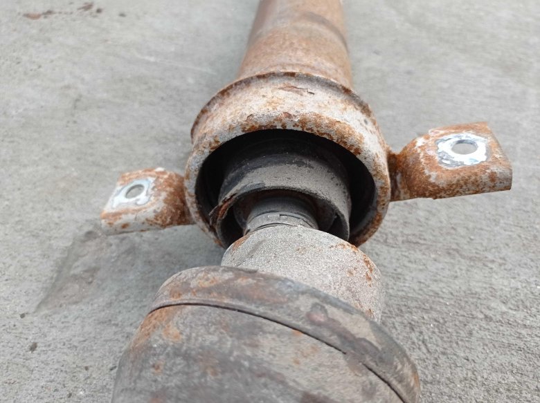 Вал карданный задний