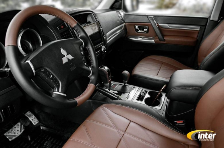 Паджеро 4 салон