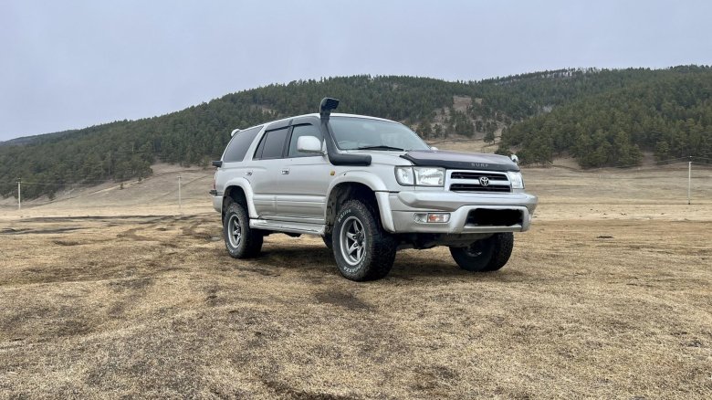 Toyota hilux surf 185