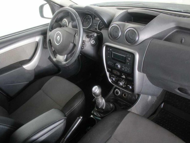 Duster 2014 салон