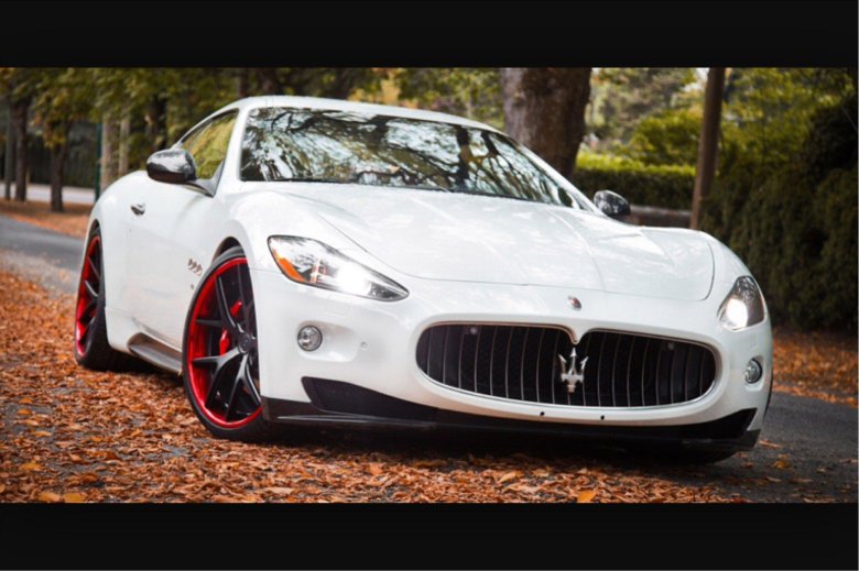 Мазерати гран туризмо белая