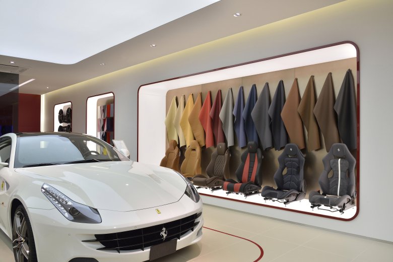 Дизайн интерьера автомобилей