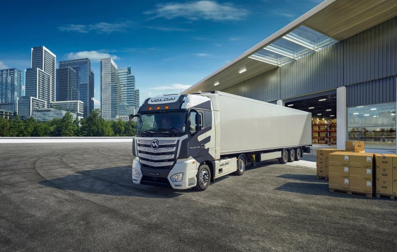 Магистральный тягач