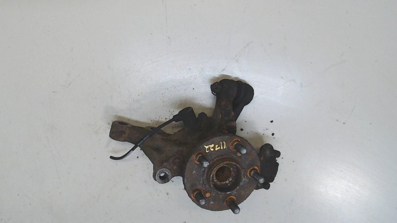 Цапфа тойота авенсис