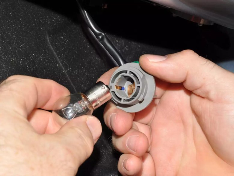 Лампа поворотника шевроле круз