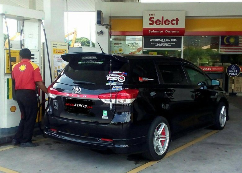 Toyota wish 2010 tuning