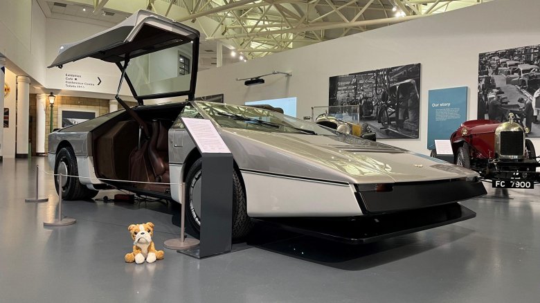 1979 aston martin bulldog