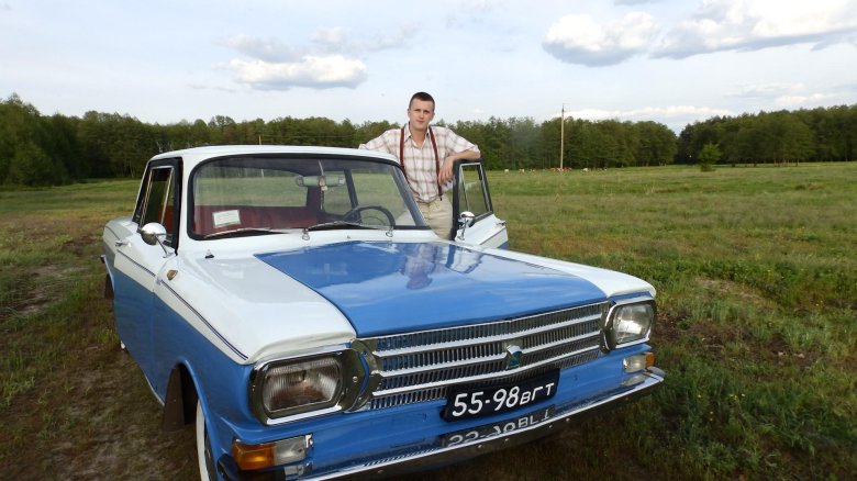 Голубой москвич 412